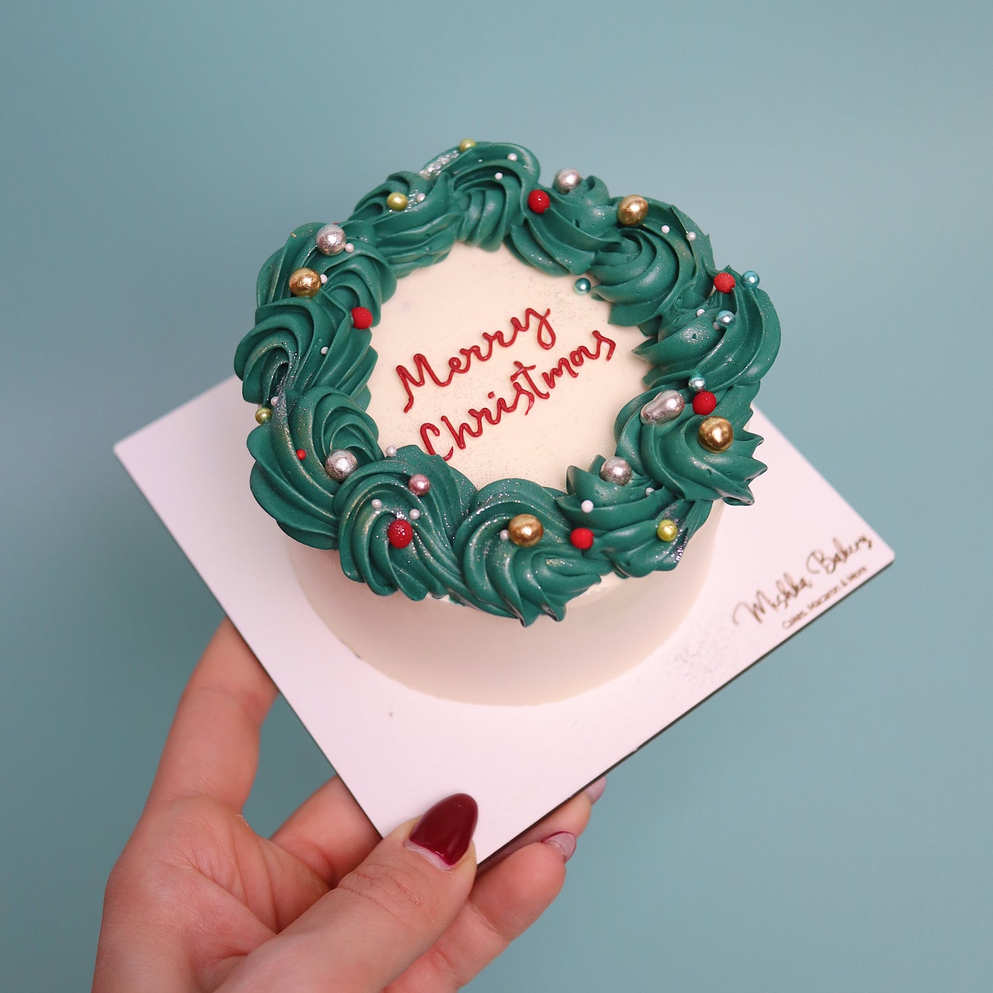 Коледна бенто торта "Венец"